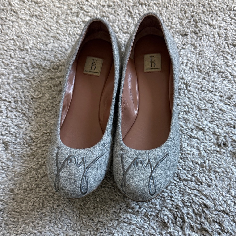 Ellen Degeneres Gray Flats with Joy Script
